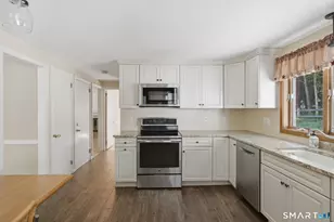 22 Trailsend Dr, Canton, CT 06019 - Photo 13