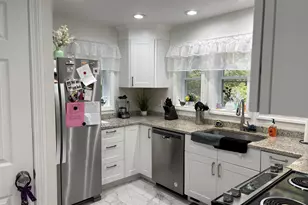 38 Laurel Trl, Glastonbury, CT 06033 - Photo 5
