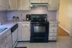 110 Matianuck Ave, Windsor, CT 06095 - Photo 7
