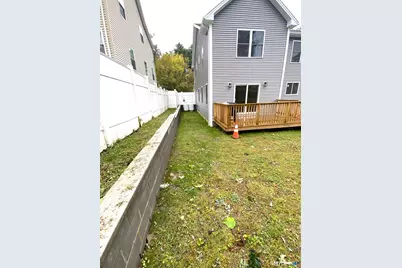 29 Michael Street, Bridgeport, CT 06606 - Photo 33