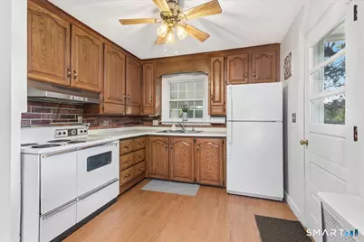155 Irving Street, Manchester, CT 06042 - Photo 9