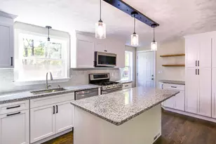 19 Van Buren Rd, Enfield, CT 06082 - Photo 3