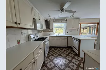 182 West Norwalk Road, Norwalk, CT 06850 - Photo 15