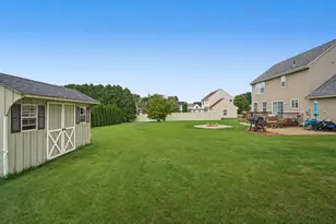 46 Bentley Dr, Manchester, CT 06042 - Photo 11