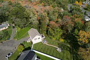 9 Winthrop Dr, Farmington, CT 06032 - Photo 33