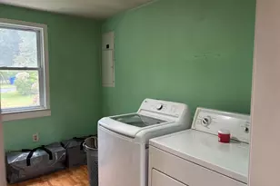 24 Avon St, Enfield, CT 06082 - Photo 19