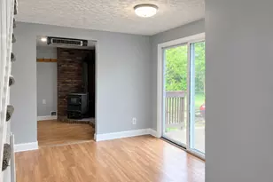 24 Avon St, Enfield, CT 06082 - Photo 7