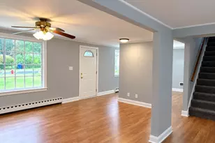 24 Avon St, Enfield, CT 06082 - Photo 5