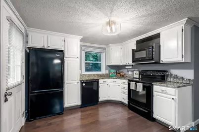 11 Arthur Avenue, Enfield, CT 06082 - Photo 3
