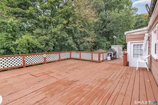 24 Oxford St, Bridgeport, CT 06606 - Photo 31