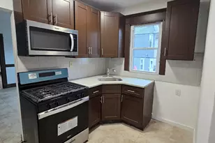 203 Cooke St, Waterbury, CT 06710 - Photo 1