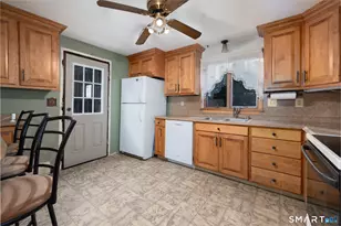 357 River St, Southington, CT 06489 - Photo 7