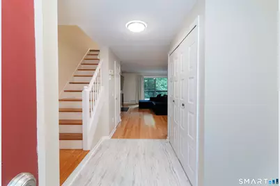 34 Harbour Village #E, Branford, CT 06405 - Photo 3