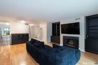 34 Harbour Village #E, Branford, CT 06405 - Photo 5