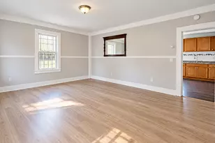 360 Pine St, Waterbury, CT 06704 - Photo 7