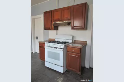240 Sheridan Street, Bridgeport, CT 06610 - Photo 17