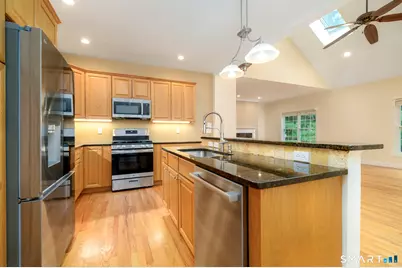 207 Woodlawn Drive #207, Seymour, CT 06483 - Photo 5
