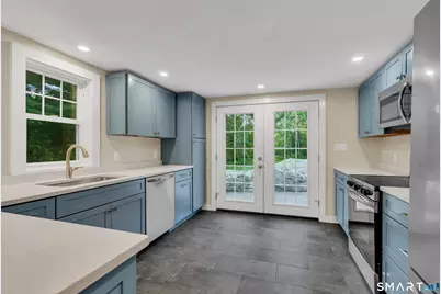 41 Maple Street, Stonington, CT 06378 - Photo 7
