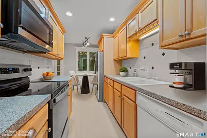 239 New Britain Avenue #239, Farmington, CT 06085 - Photo 15