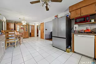 220 New Haven Ave, Waterbury, CT 06708 - Photo 9