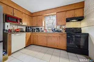 220 New Haven Ave, Waterbury, CT 06708 - Photo 7