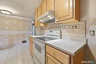 67 Wright Rd, Rocky Hill, CT 06067 - Photo 5