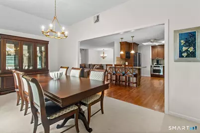 10 Grumman Avenue, Norwalk, CT 06851 - Photo 9