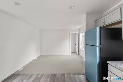 55 Sugar Street #67, Newtown, CT 06470 - Photo 5
