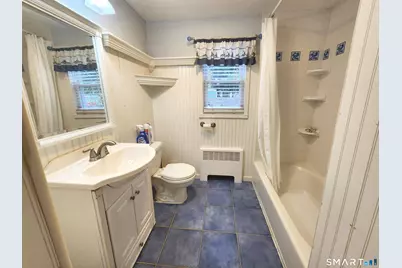 20 Victoria Road, Manchester, CT 06040 - Photo 9