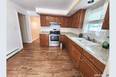 20 Victoria Road, Manchester, CT 06040 - Photo 13