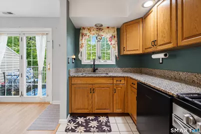 3 East Court #3, Derby, CT 06418 - Photo 13