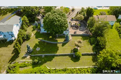87 Phoenix Drive, Groton, CT 06340 - Photo 5