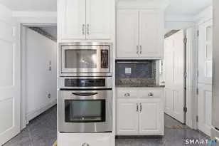 87 Phoenix Dr, Groton, CT 06340 - Photo 9