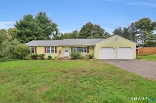 103 Grissom Rd, Manchester, CT 06042 - Photo 1