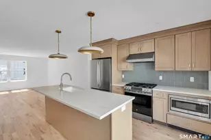 843 North St, Milford, CT 06041 - Photo 11