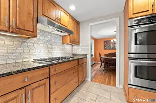 28 Springbrook Rd, Avon, CT 06001 - Photo 7