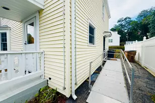 172 Hope St, Stamford, CT 06906 - Photo 3