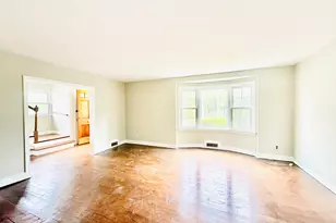 172 Hope St, Stamford, CT 06906 - Photo 9