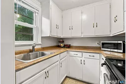 54 Silver Hill Road, Ansonia, CT 06401 - Photo 9