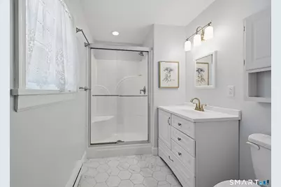 10 Lawncrest Road, Danbury, CT 06810 - Photo 25