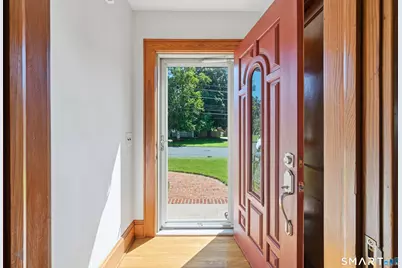 10 Lawncrest Road, Danbury, CT 06810 - Photo 3