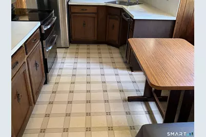 32 Old Hawleyville Road, Bethel, CT 06801 - Photo 7