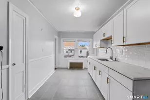 19 Moore St, Manchester, CT 06040 - Photo 3