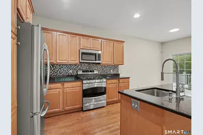 4 Bristol Terrace #4, Danbury, CT 06810 - Photo 7