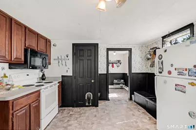 83 South Water Street, East Windsor, CT 06088 - Photo 9