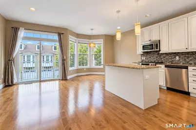 19 Orwich Court #19, Danbury, CT 06810 - Photo 7