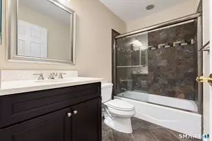 19 Orwich Ct, Danbury, CT 06810 - Photo 23