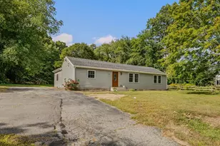 520 Boston Post Rd, Waterford, CT 06385 - Photo 1