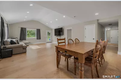 520 Boston Post Road, Waterford, CT 06385 - Photo 9