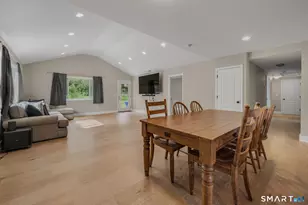 520 Boston Post Rd, Waterford, CT 06385 - Photo 9